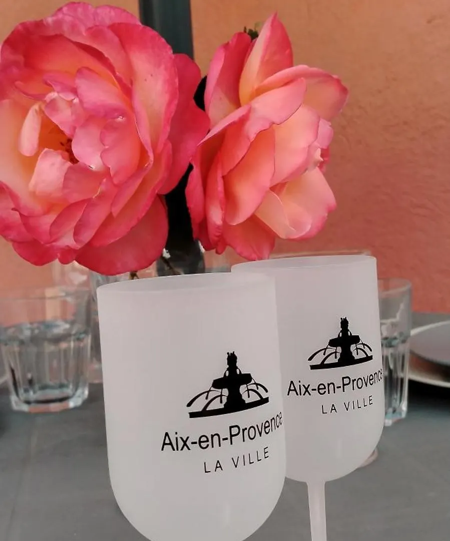 Le Petit Charrier Daire Aix-en-Provence